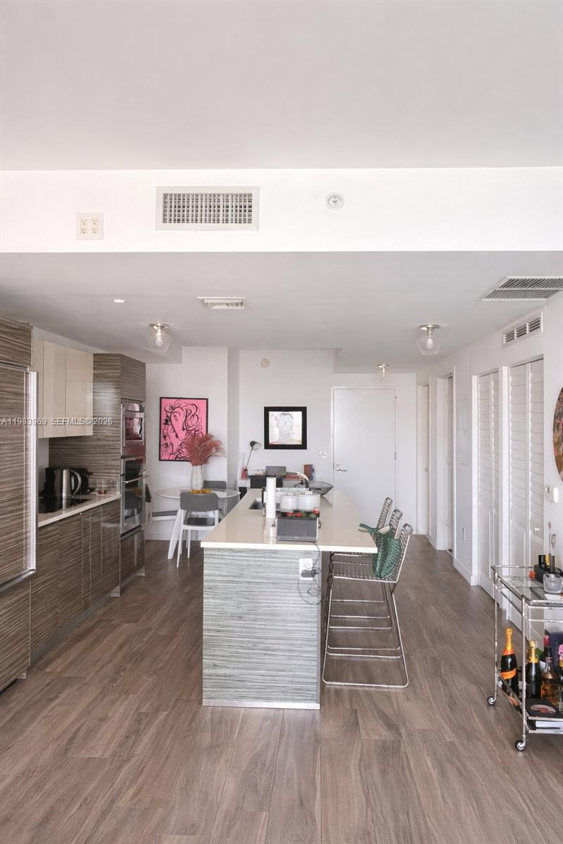 460 NE 28th St # 2807, Miami FL 33137 photo 4
