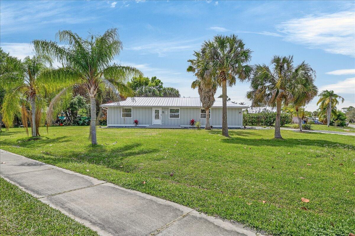 262 Easy Street, Sebastian FL 32958 photo 2