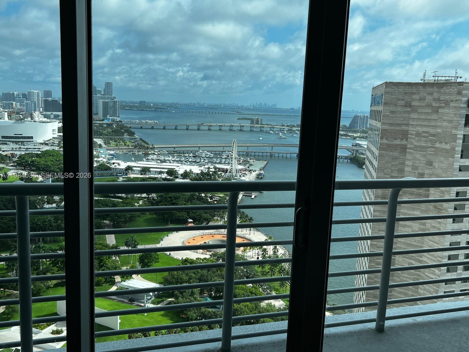 Miami, FL 33131 photo 5