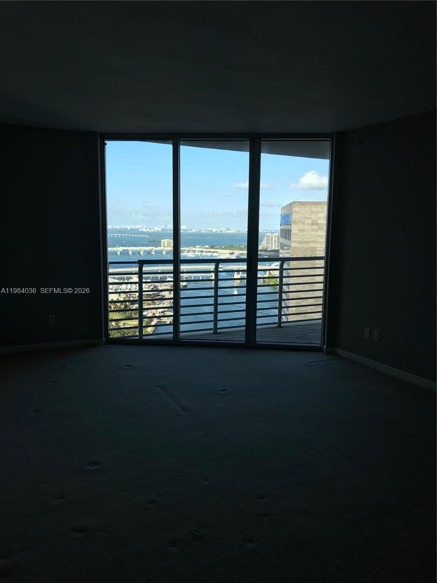 Miami, FL 33131 photo 4