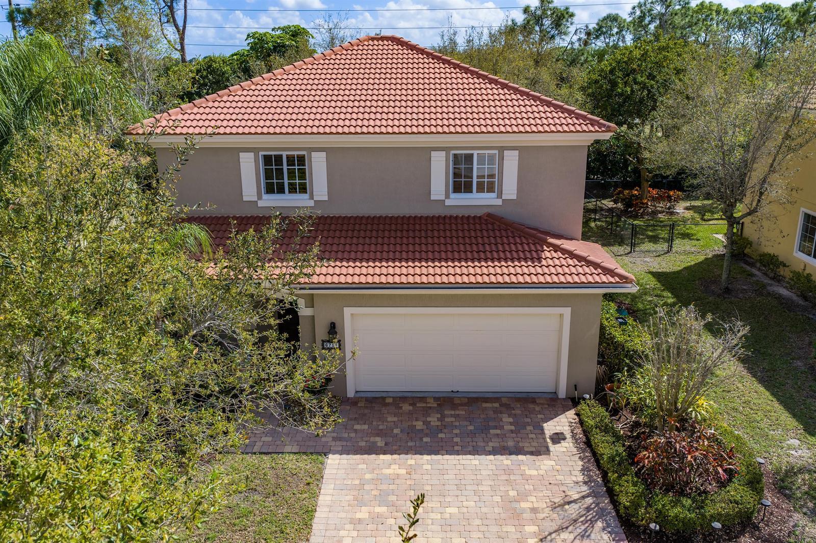 6711 Osage Circle, FL 33413 photo 2