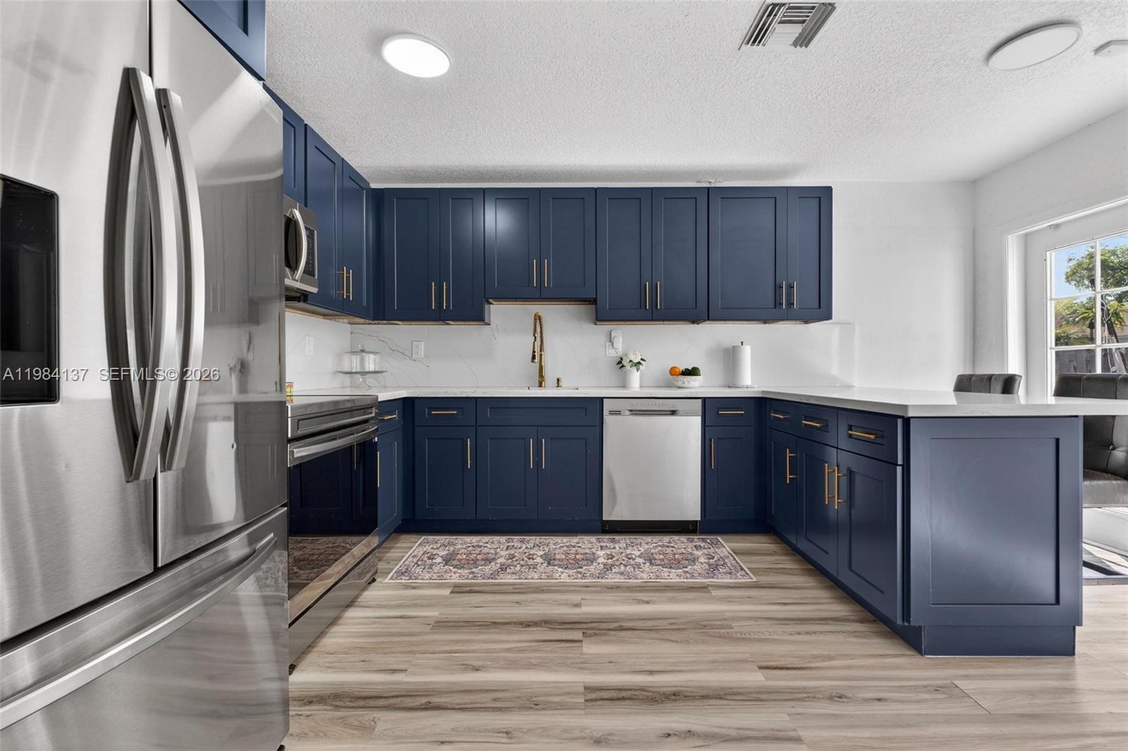 9756 SW 222nd St, Cutler Bay FL 33190 photo 4