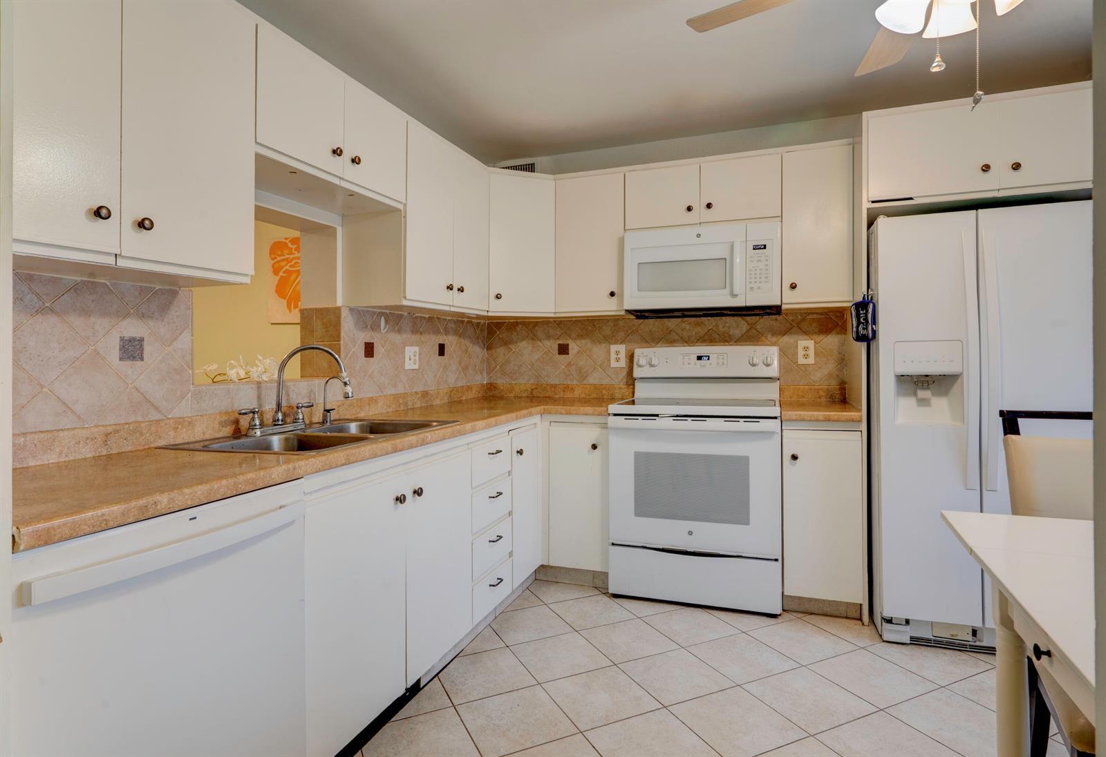 3102 Portofino Point # K3, Coconut Creek FL 33066 photo 3