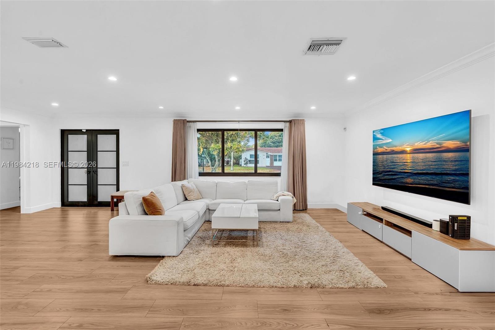 3909 Adams St, Hollywood FL 33021 photo 2