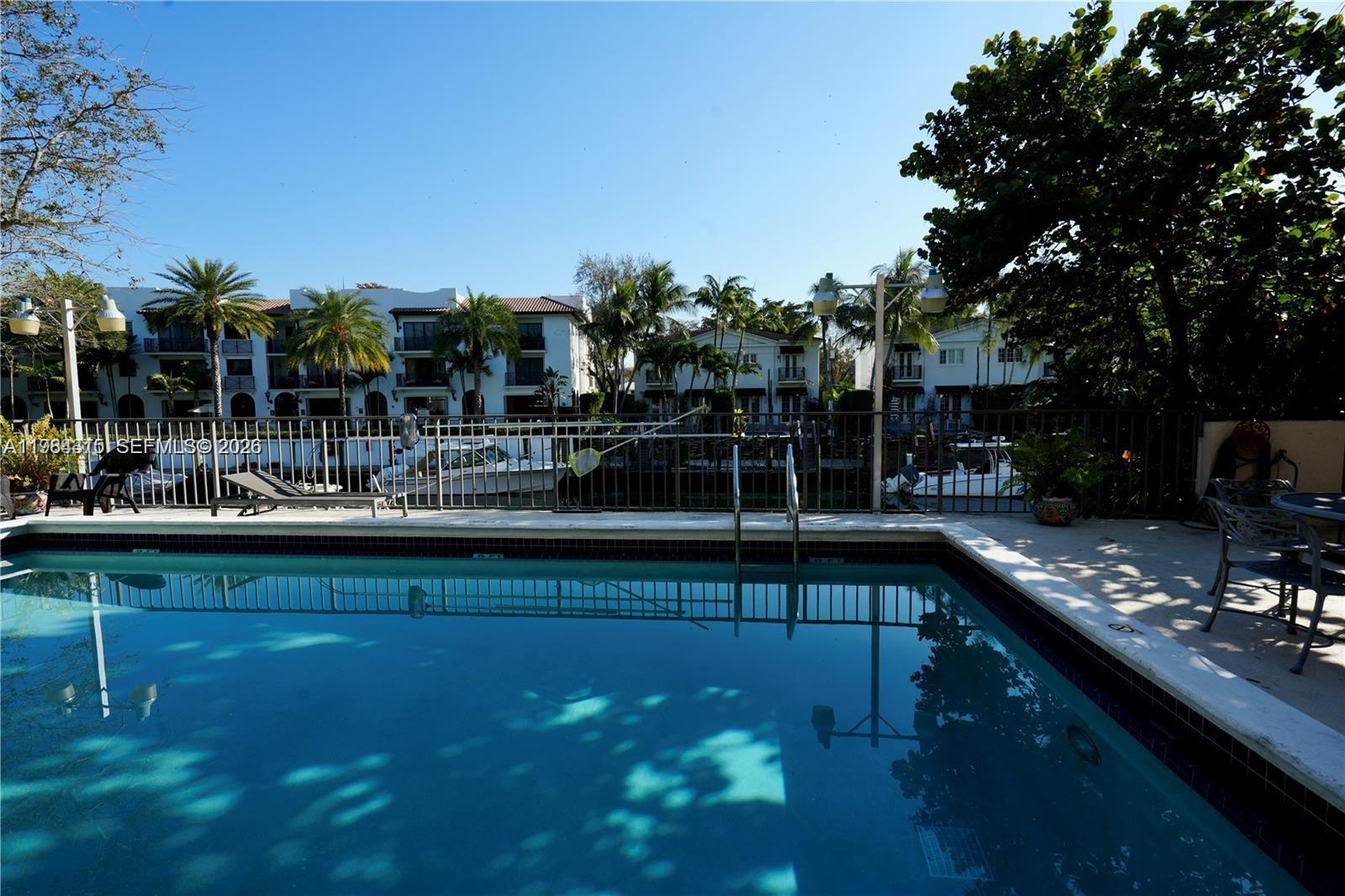 5201 Orduna Dr # 12, Coral Gables FL 33146 photo 2