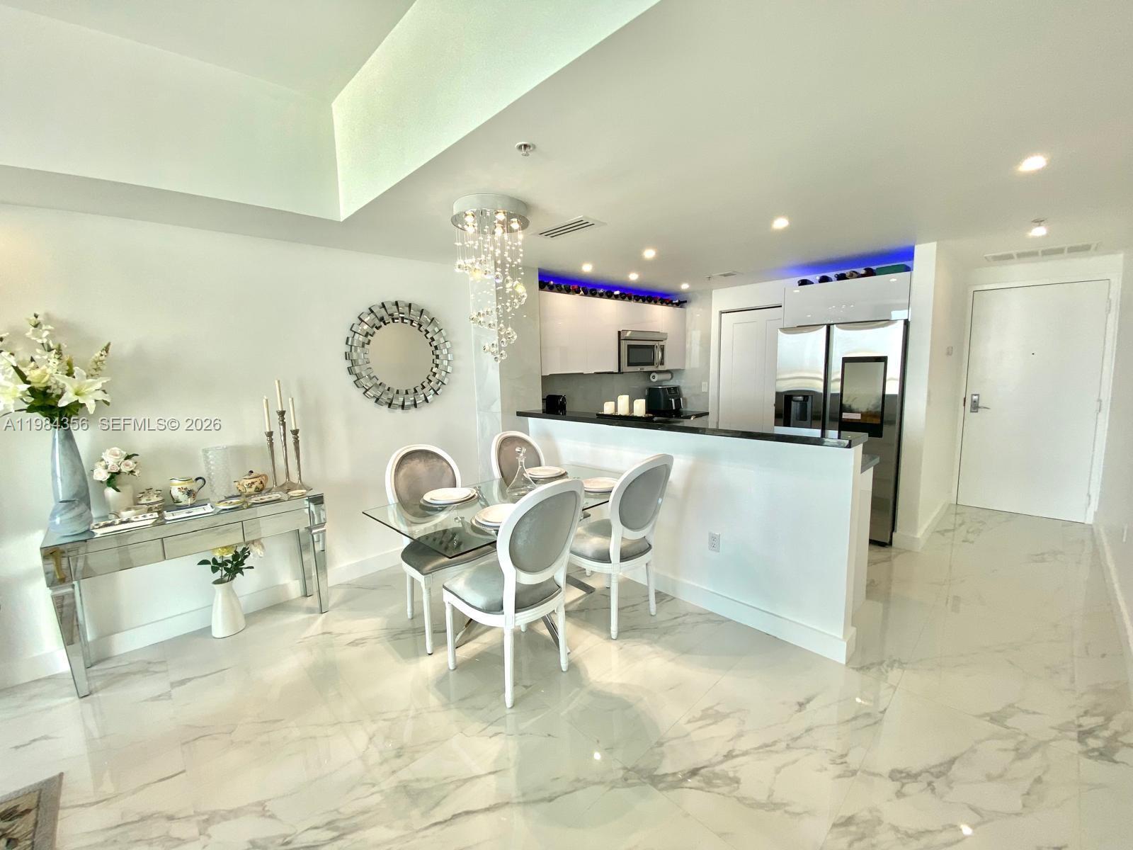 253 NE 2nd St # 2703, Miami FL 33132 photo 5