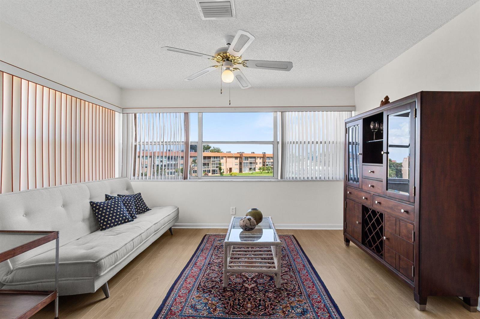 9861 Sunrise Lakes Boulevard # 301, Sunrise FL 33322 photo 5