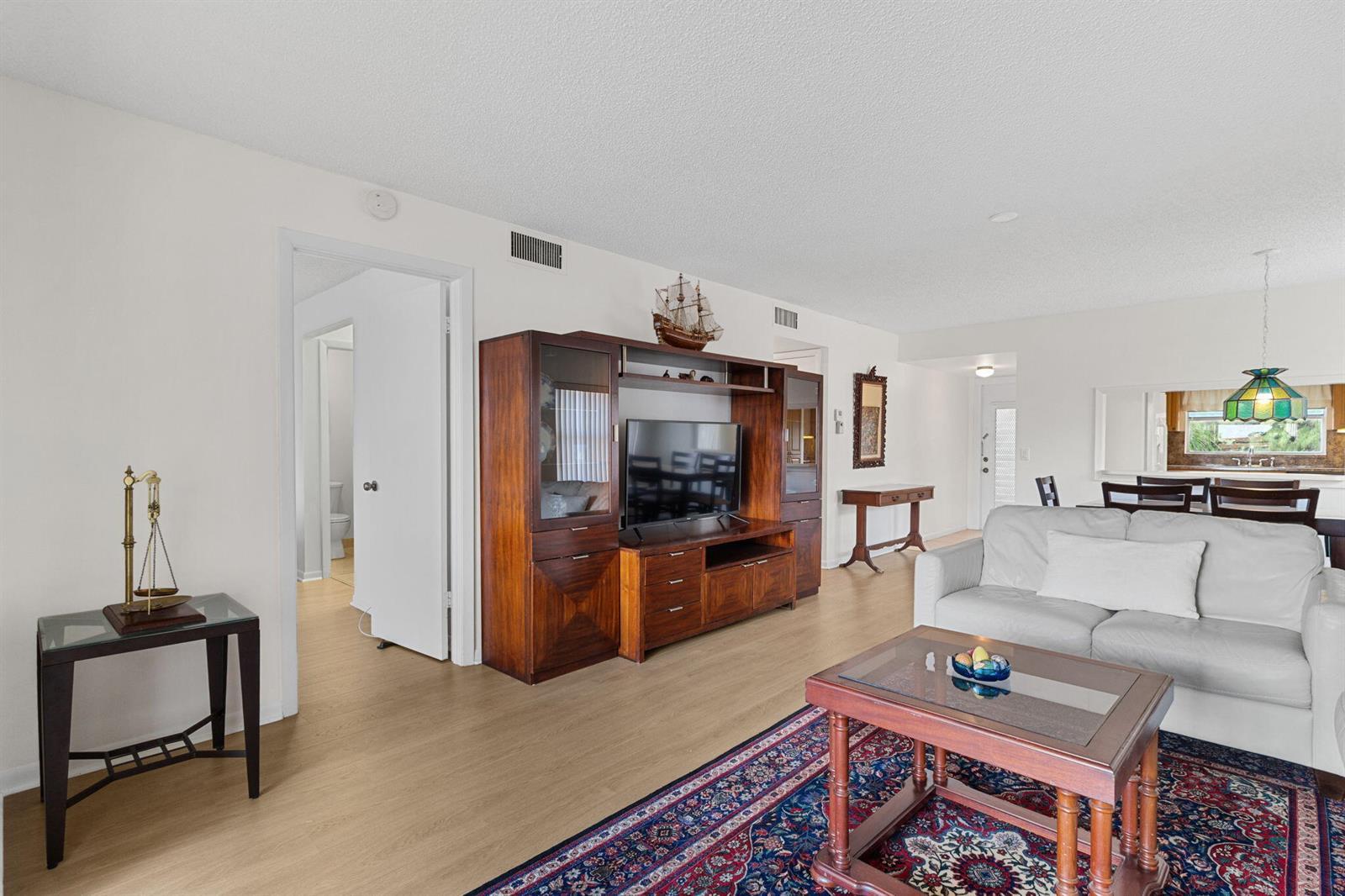 9861 Sunrise Lakes Boulevard # 301, Sunrise FL 33322 photo 4