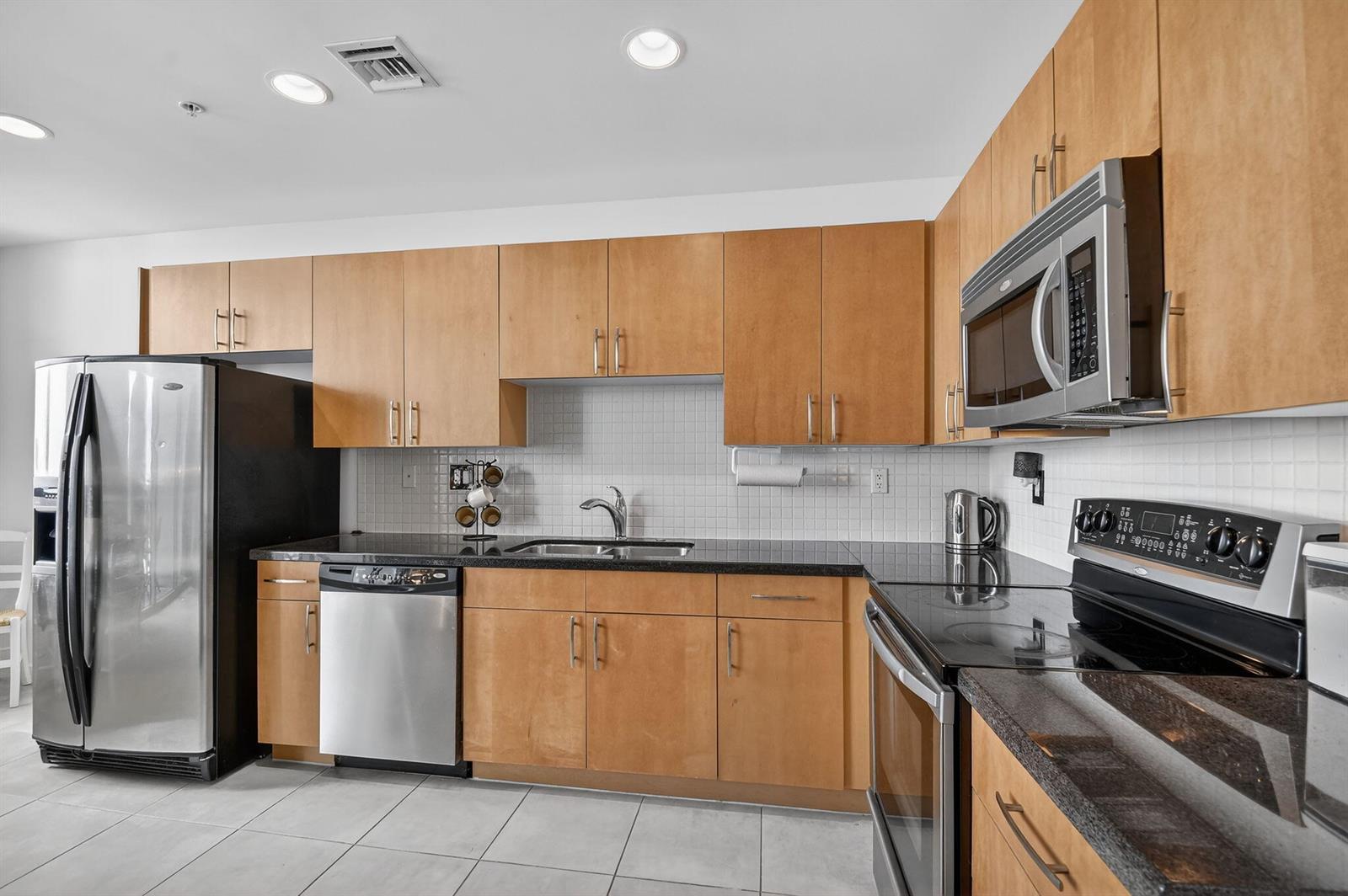300 S Australian Avenue # 802, West Palm Beach FL 33401 photo 2