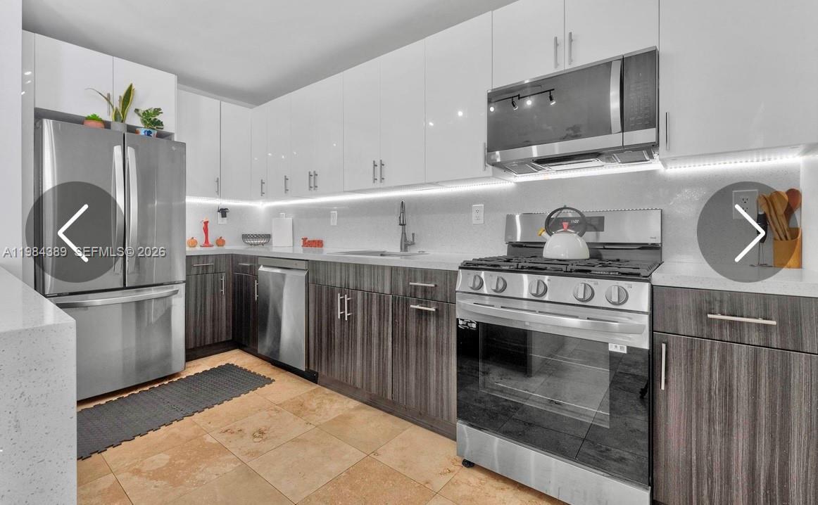 1838 Fillmore St # 3, Hollywood FL 33020