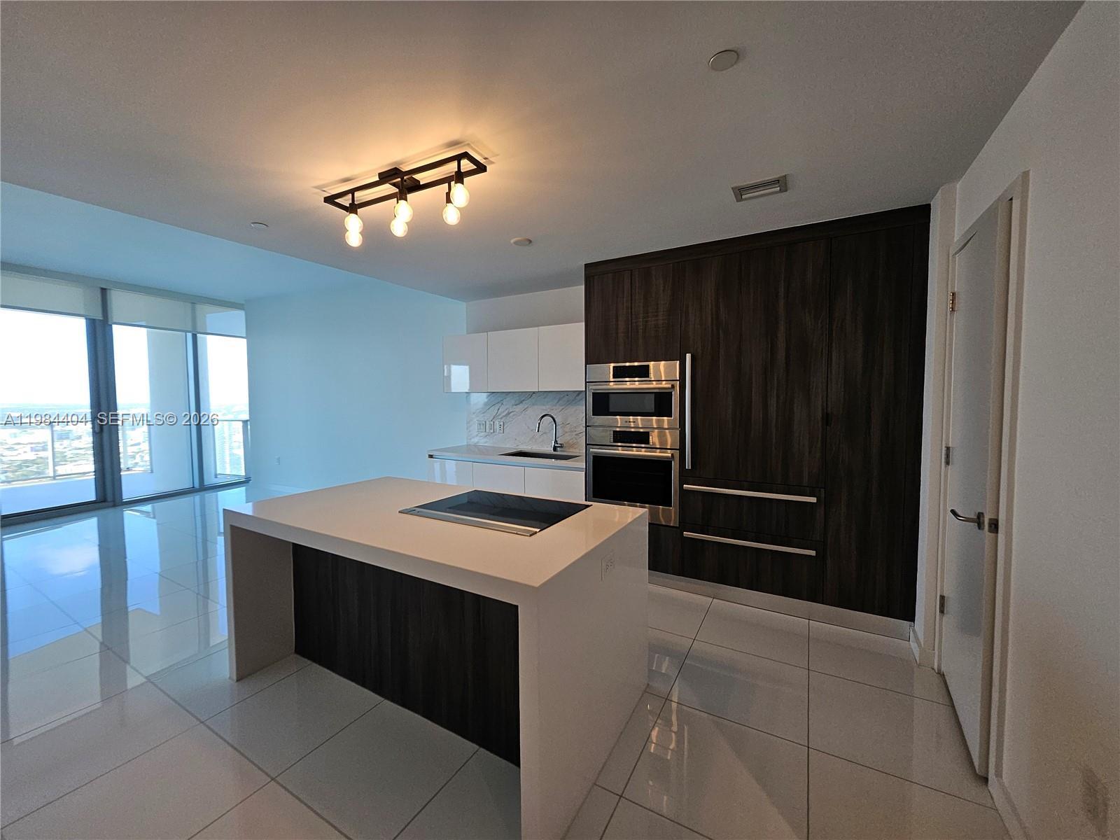 851 NE 1st Ave # 4000, Miami FL 33132 photo 3