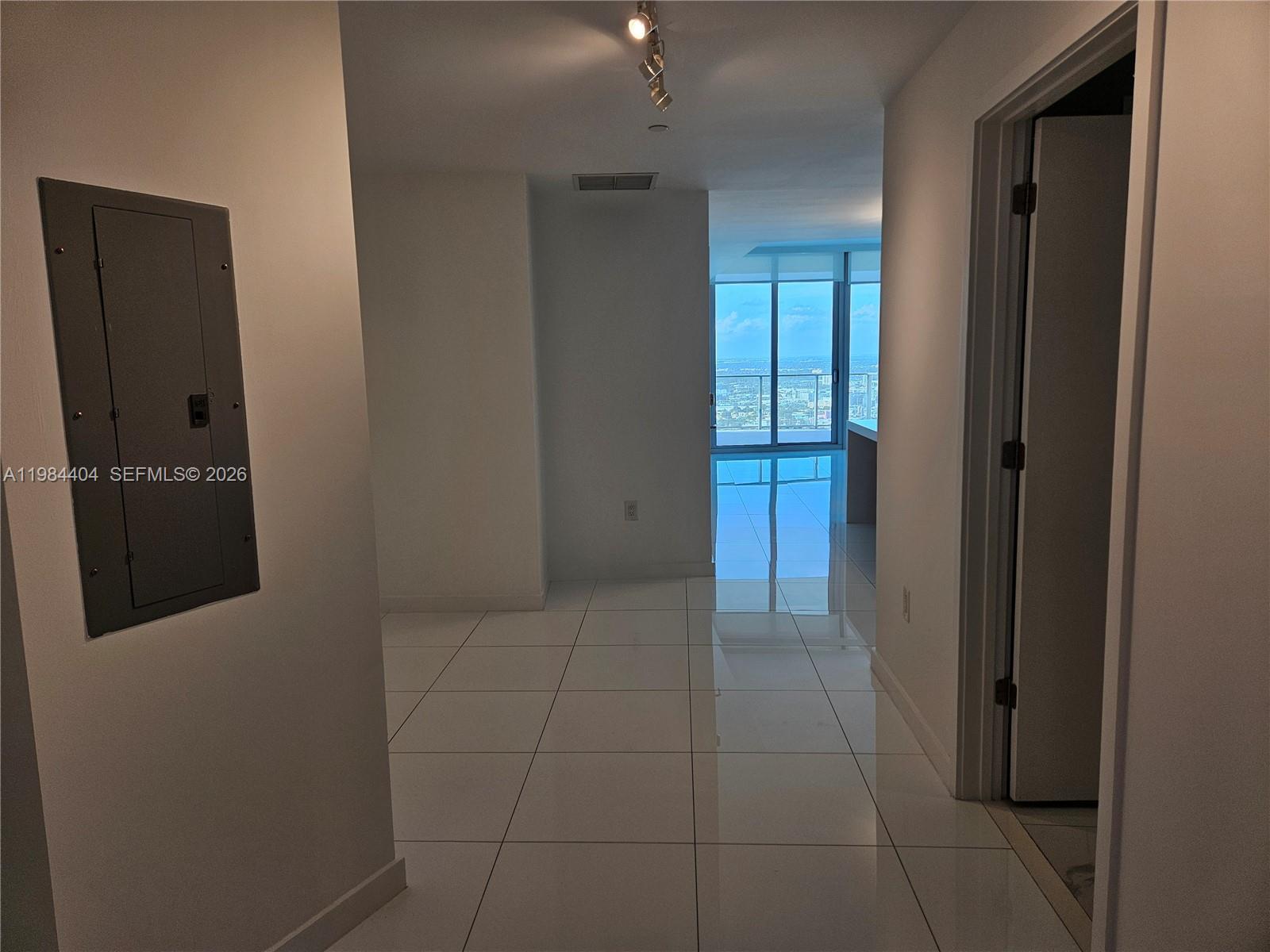 851 NE 1st Ave # 4000, Miami FL 33132 photo 4