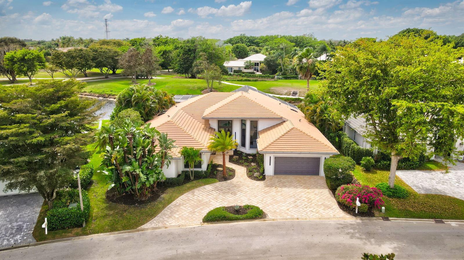11180 Isle Brook Court, Wellington FL 33414 photo 2