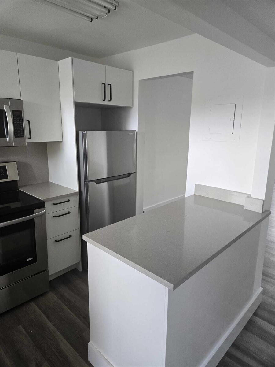 8305 Sunrise Lakes Boulevard # 202, Sunrise FL 33322