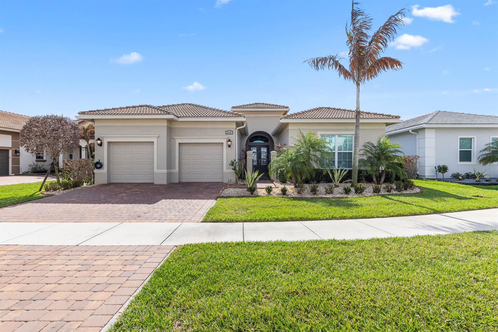 8765 SW Flutto Way, Port St. Lucie FL 34987 photo 3