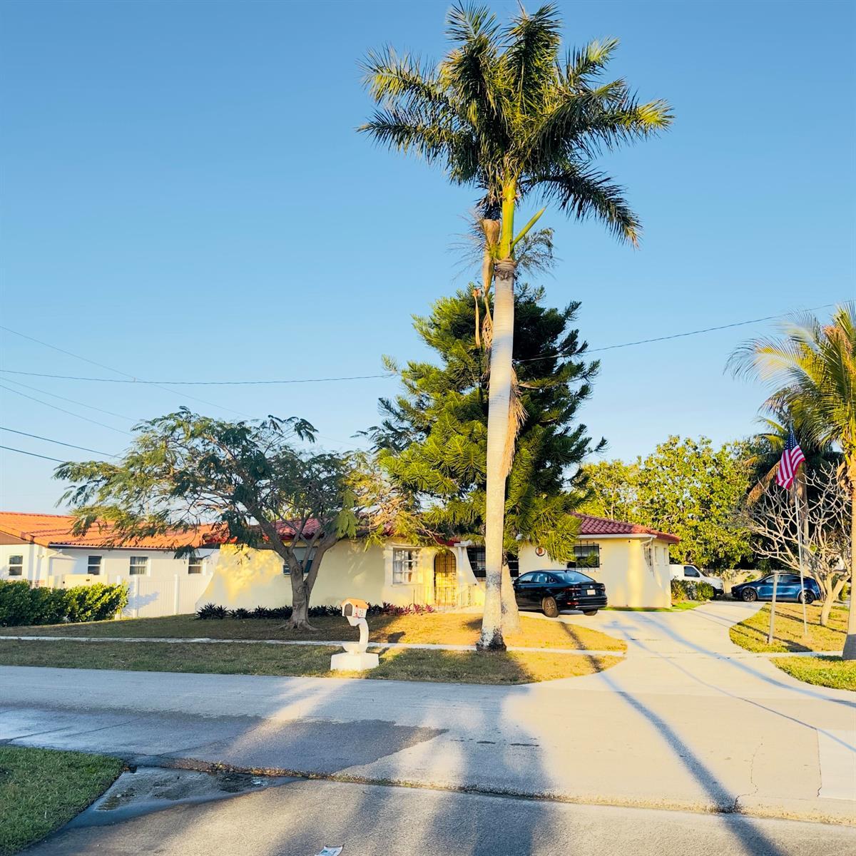 416 San Mateo Drive, Palm Springs FL 33461