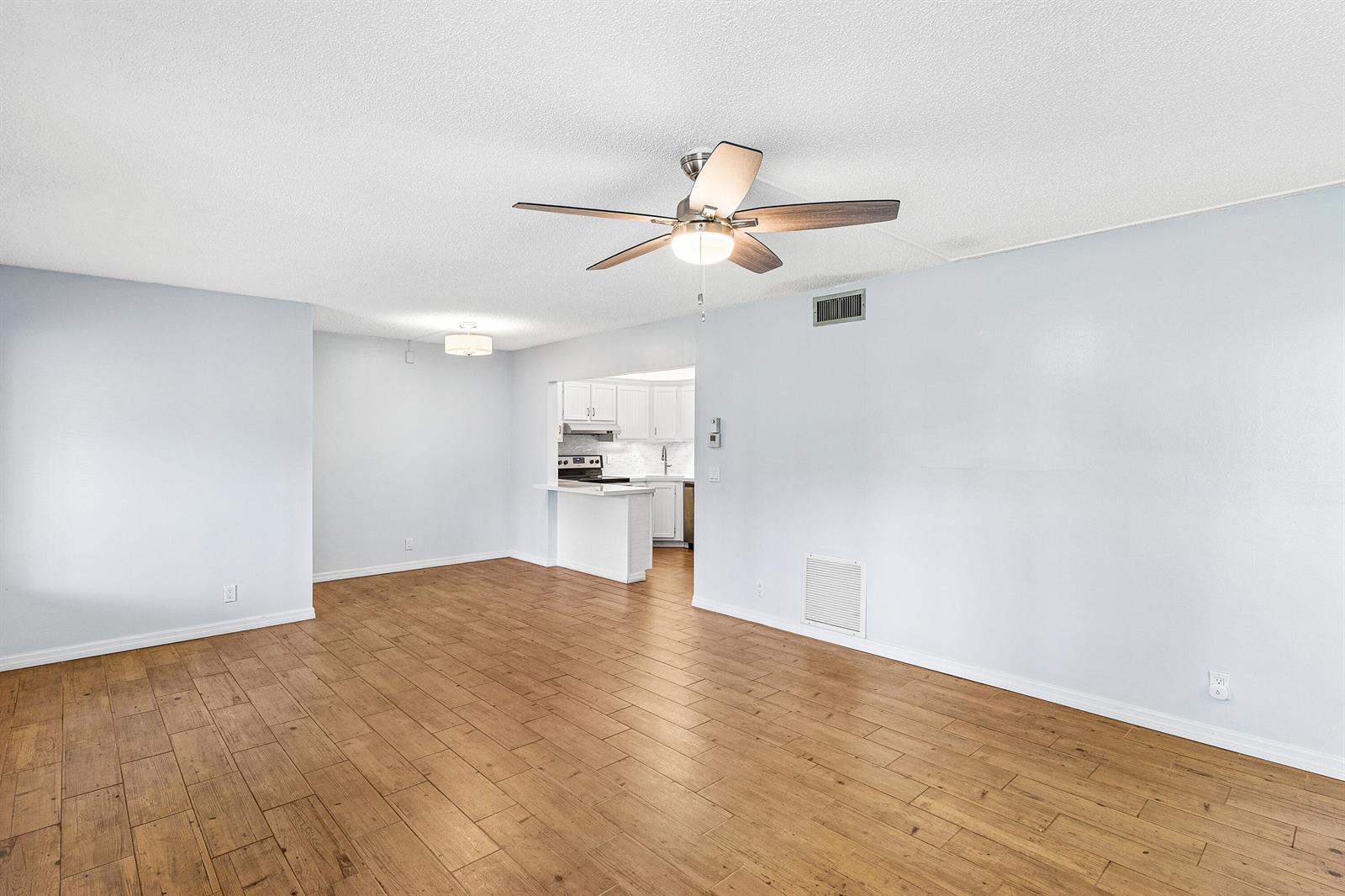 3560 Pine Tree Court # 1, FL 33463 photo 4