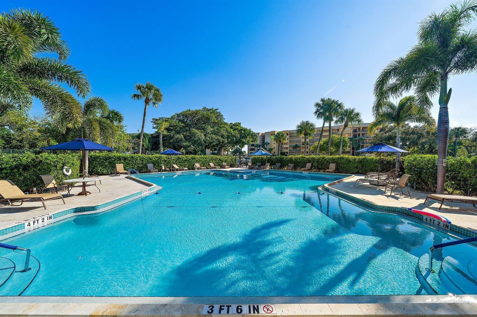 1748 Jupiter Cove Drive # 420, Jupiter FL 33469 photo 2