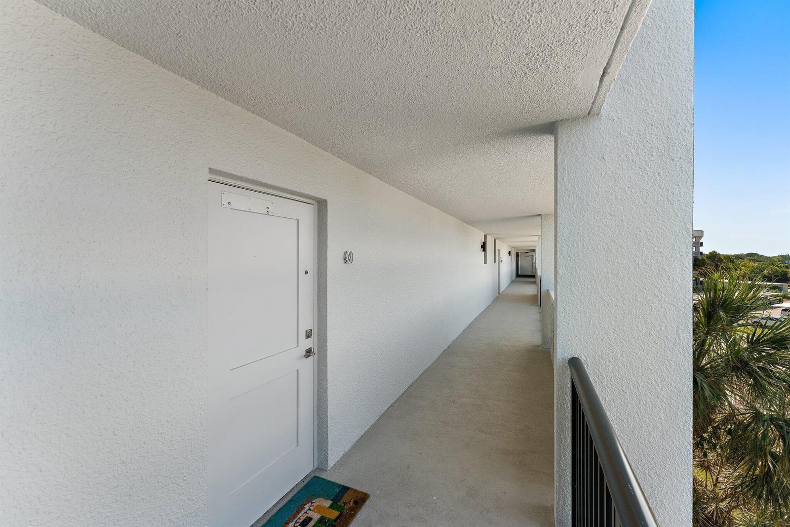 1748 Jupiter Cove Drive # 420, Jupiter FL 33469 photo 4