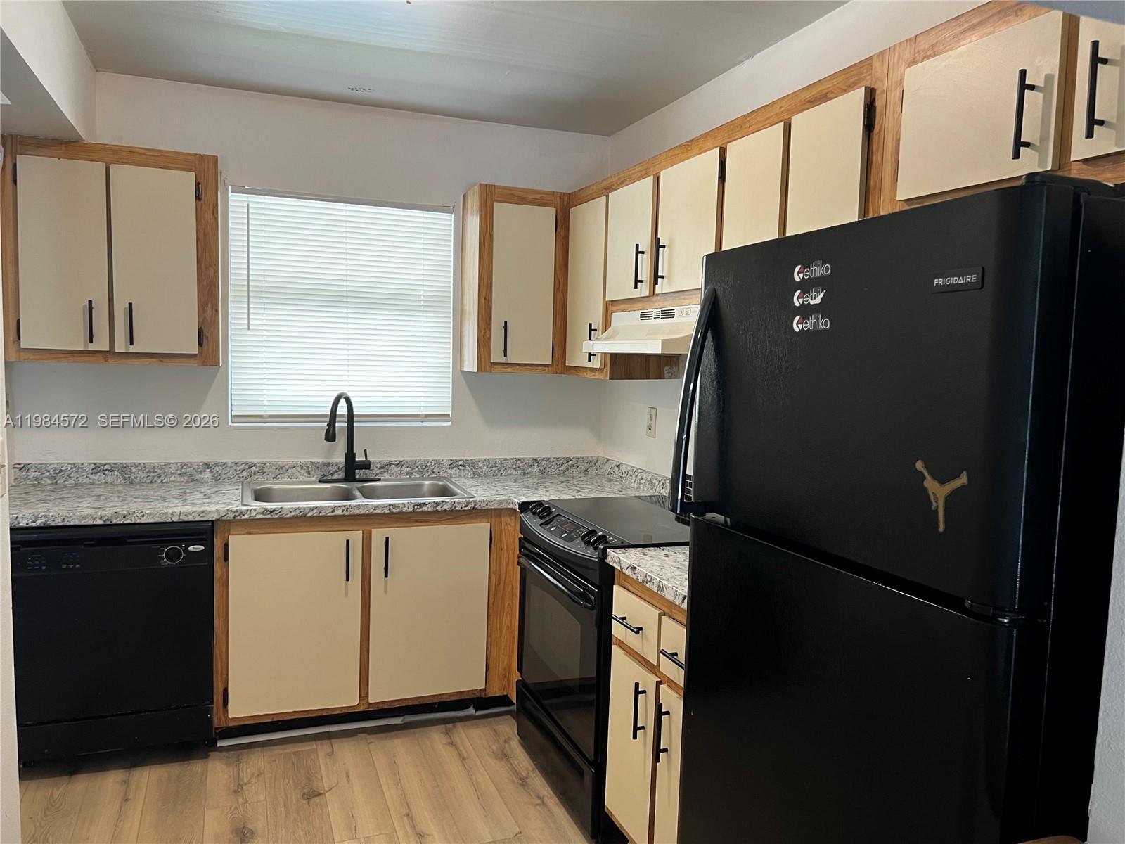 6001 Shakerwood Cir # 204, Tamarac FL 33319