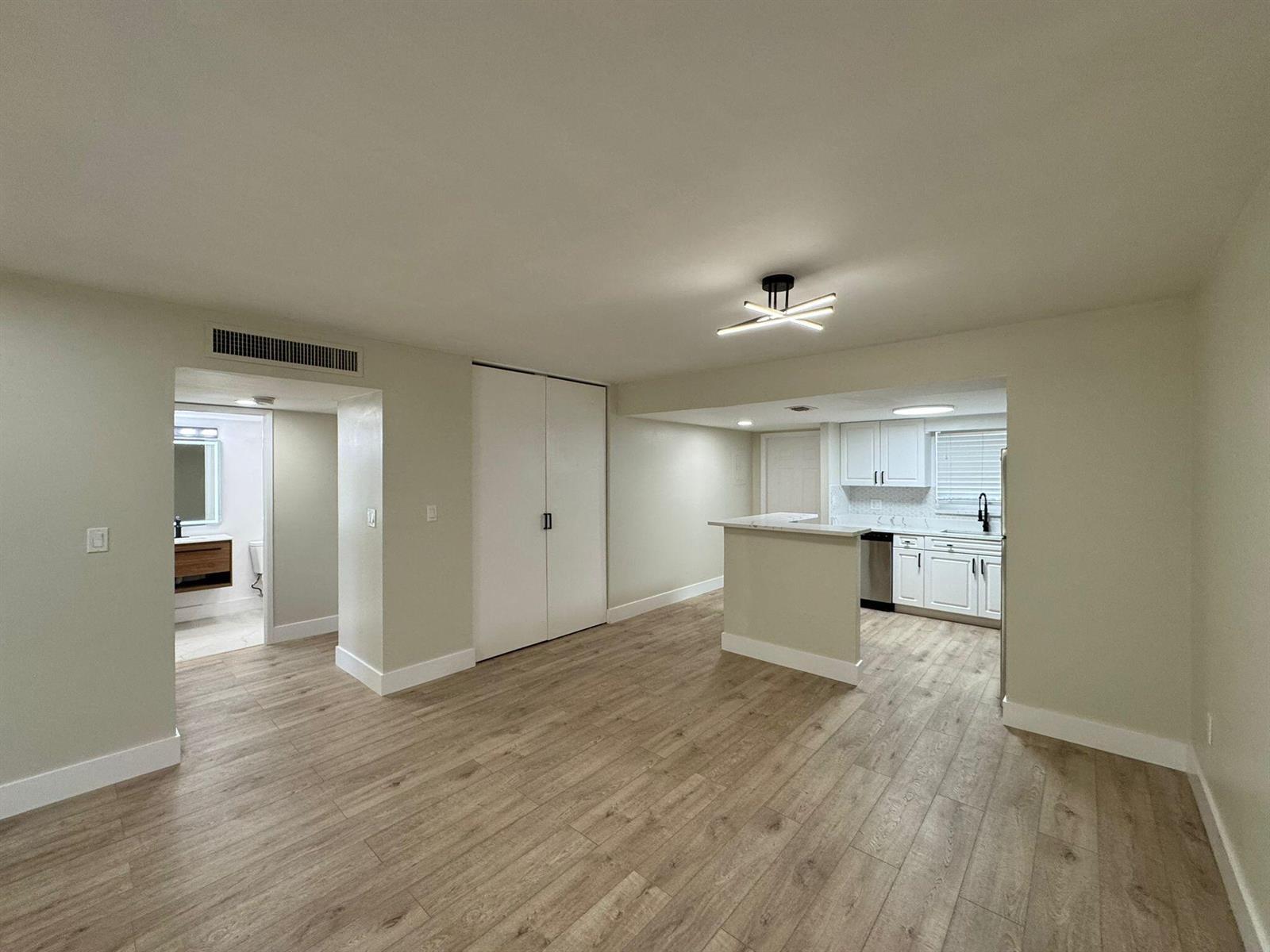 809 W Oakland Park Boulevard # J10, Wilton Manors FL 33311 photo 4
