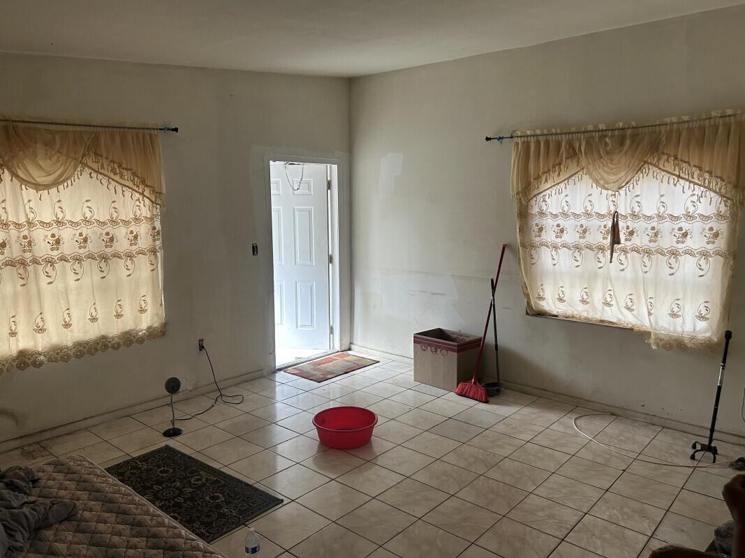14035 NW 6th Avenue, North Miami FL 33168 photo 2