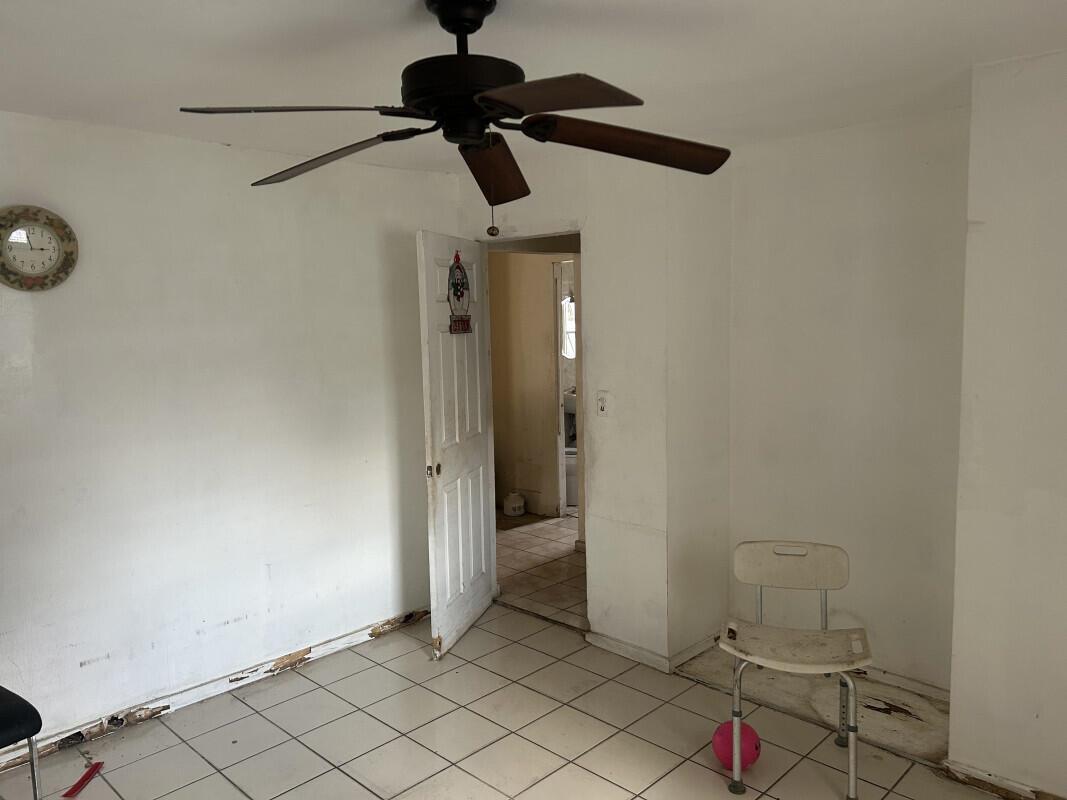 14035 NW 6th Avenue, North Miami FL 33168 photo 3