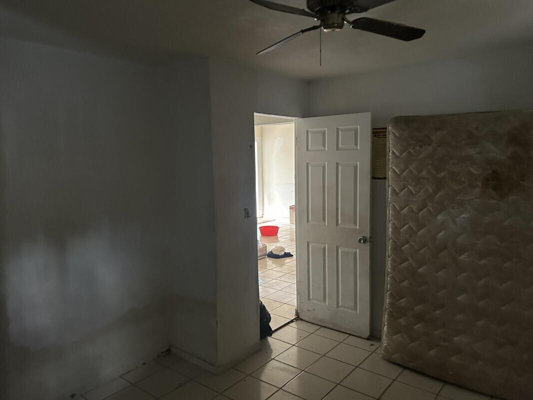 14035 NW 6th Avenue, North Miami FL 33168 photo 5