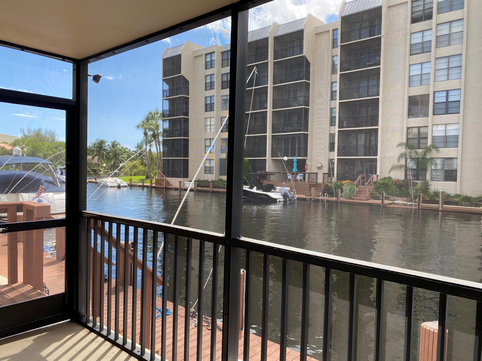 8 Royal Palm Way # 107, Boca Raton FL 33432