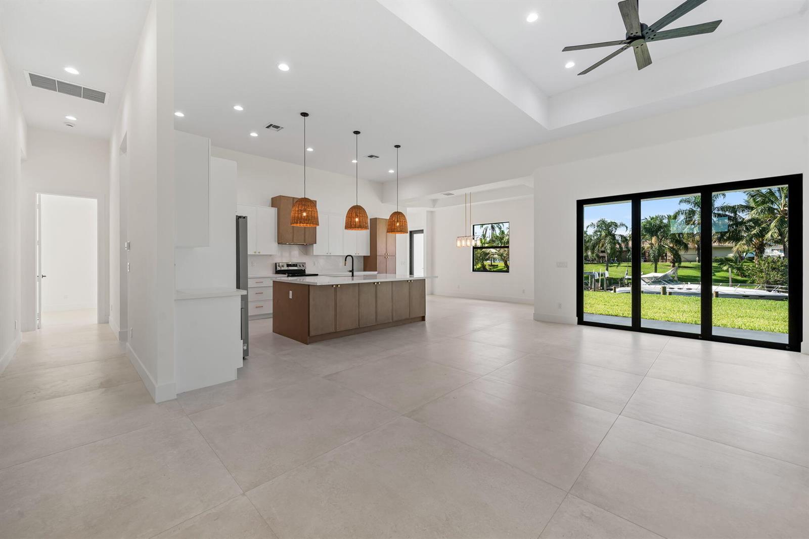 632 SE Seahouse Drive, Port St. Lucie FL 34983