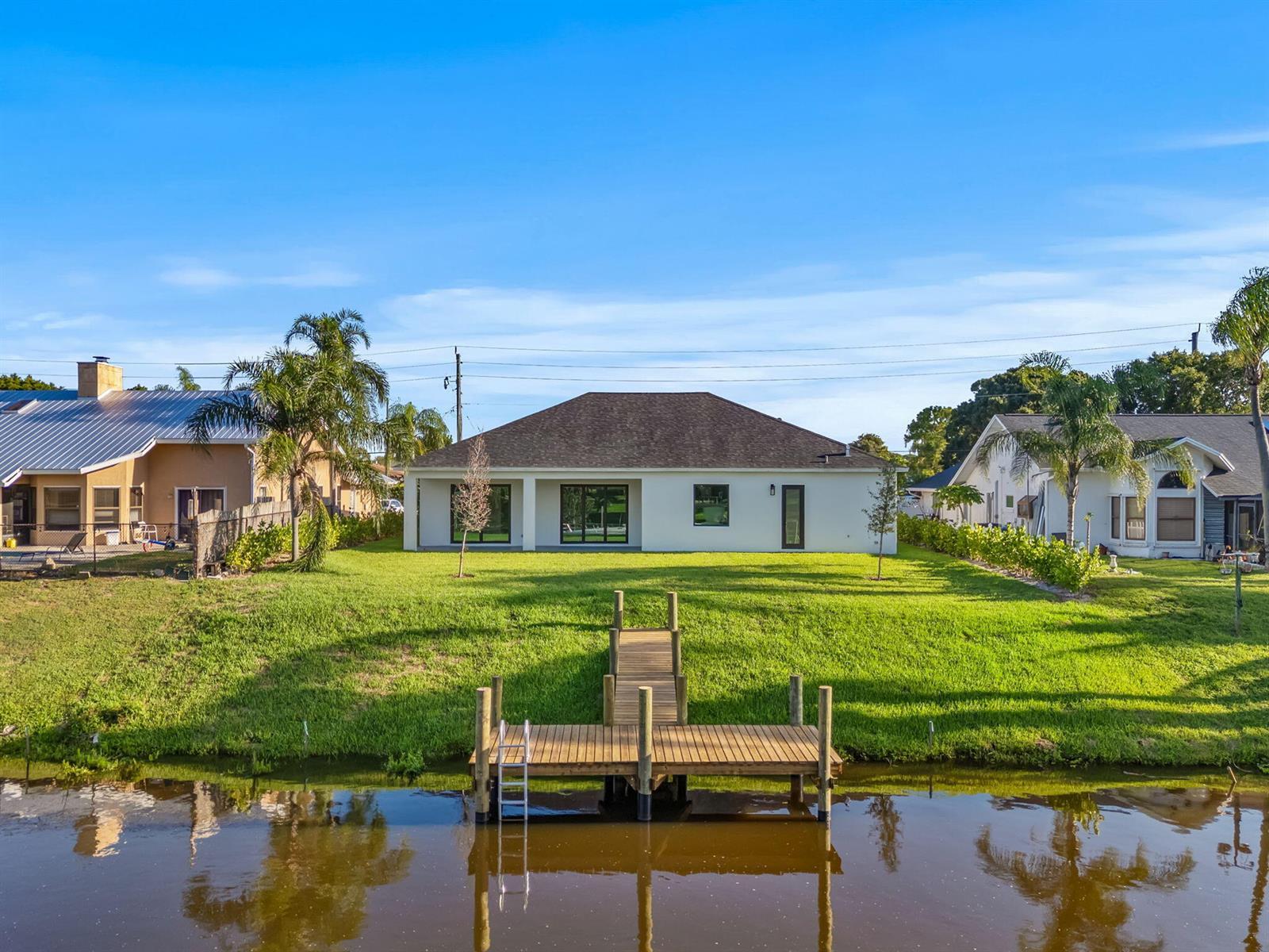 632 SE Seahouse Drive, Port St. Lucie FL 34983 photo 5