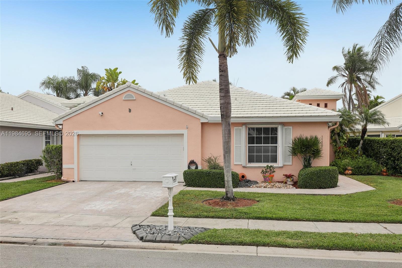 15201 S Wilshire Cir S, Pembroke Pines FL 33027 photo 3