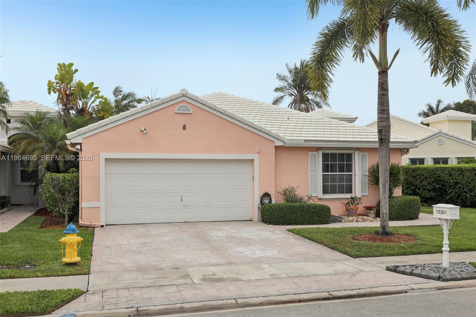 15201 S Wilshire Cir S, Pembroke Pines FL 33027