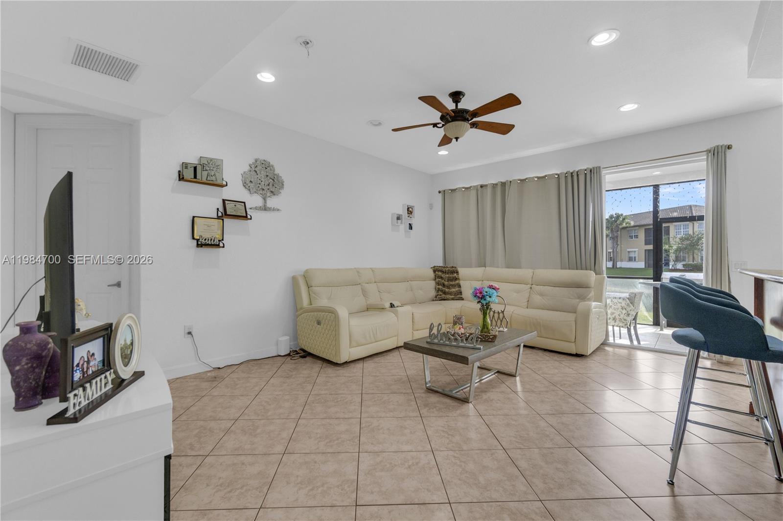 8200 NW 128th Ln # 40B, Parkland FL 33076 photo 4