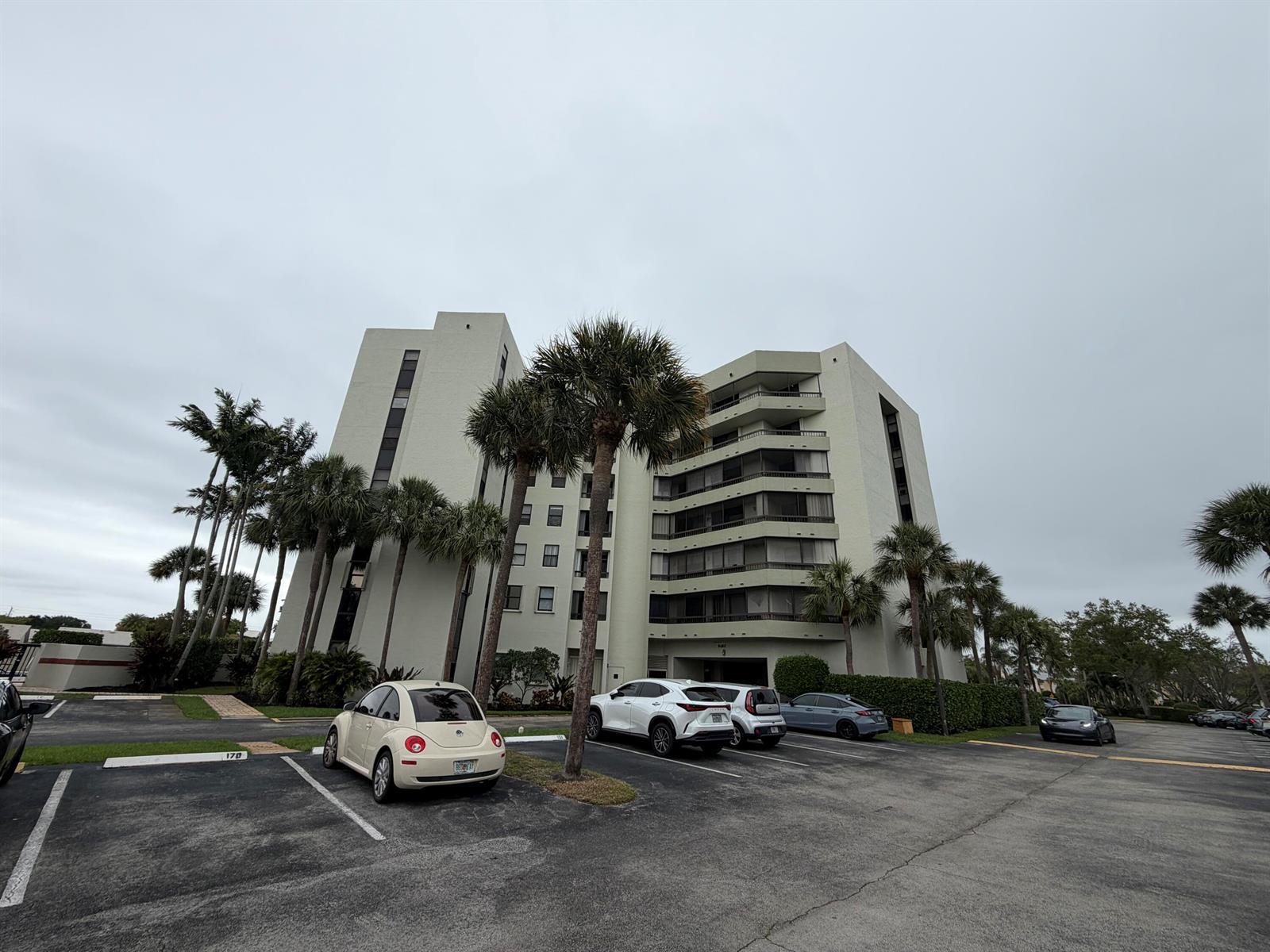 6463 La Costa Drive # 203, Boca Raton FL 33433