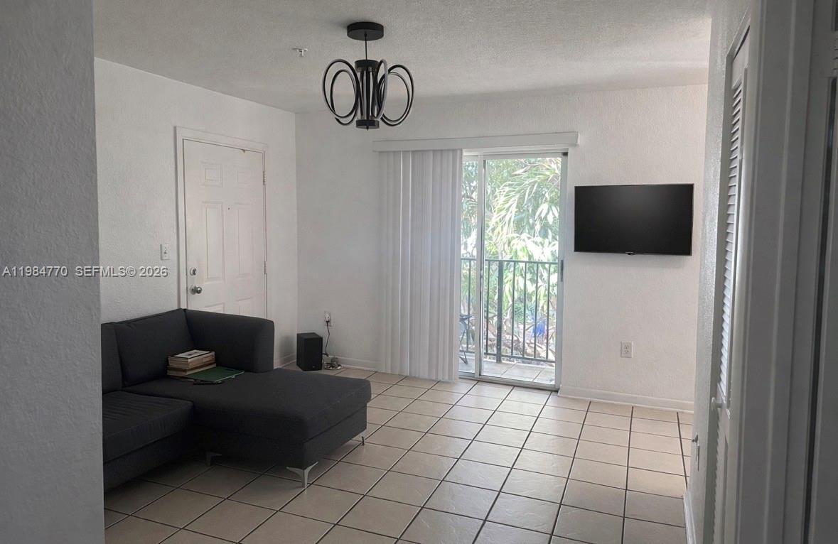 1429 NW 2nd St, Miami FL 33125 photo 3