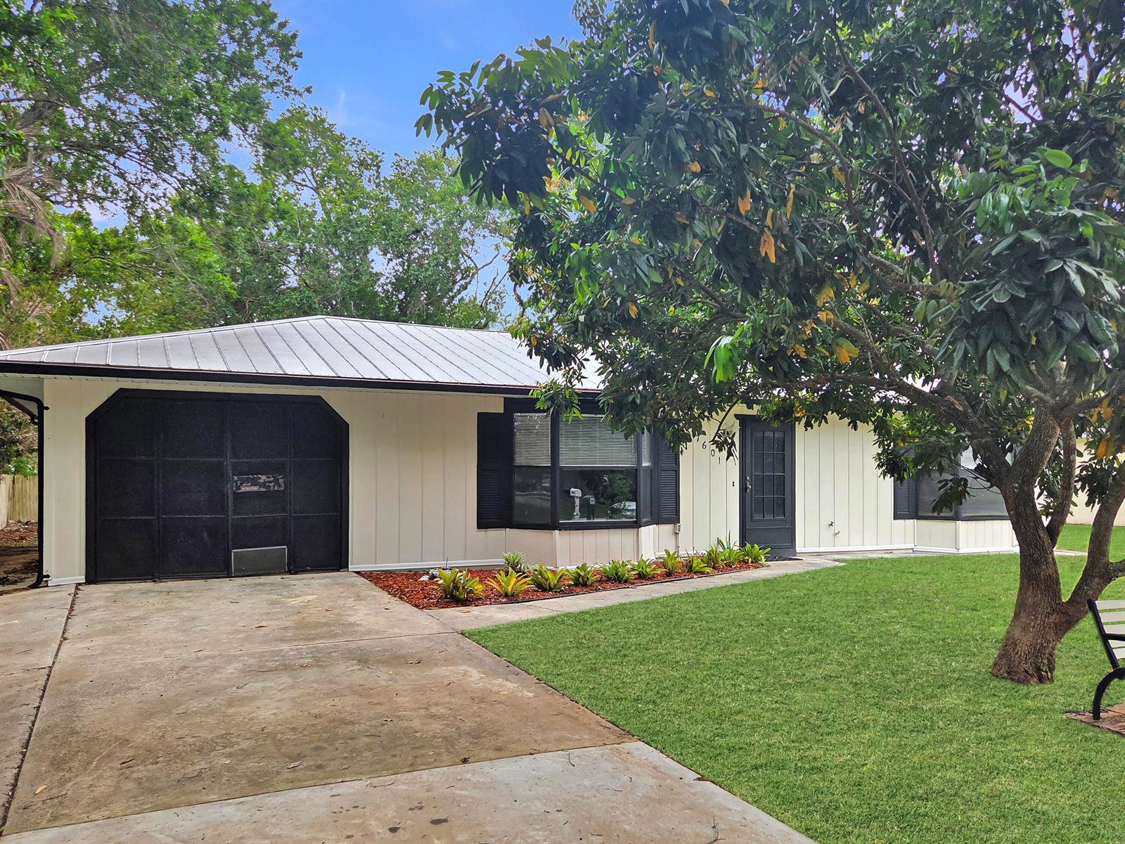 7601 San Carlos Drive, Fort Pierce FL 34951 photo 3