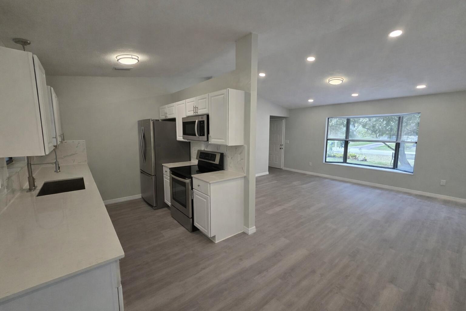 7601 San Carlos Drive, Fort Pierce FL 34951 photo 5