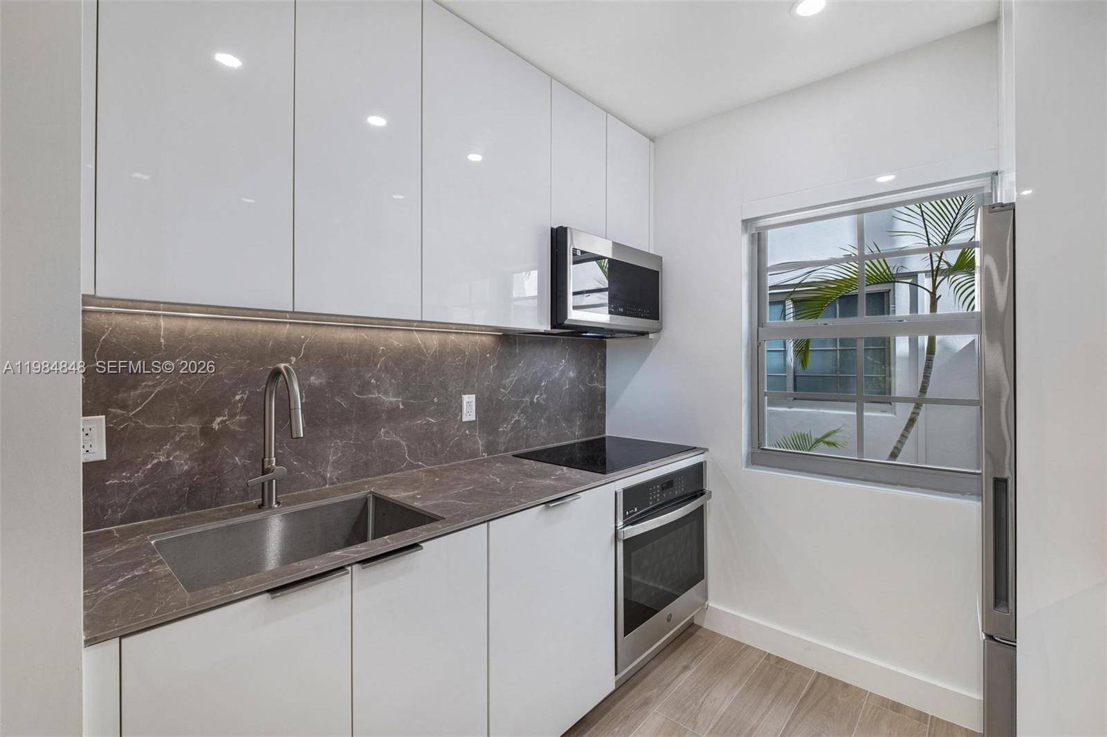 1610 Michigan Ave # 2, Miami Beach FL 33139 photo 2