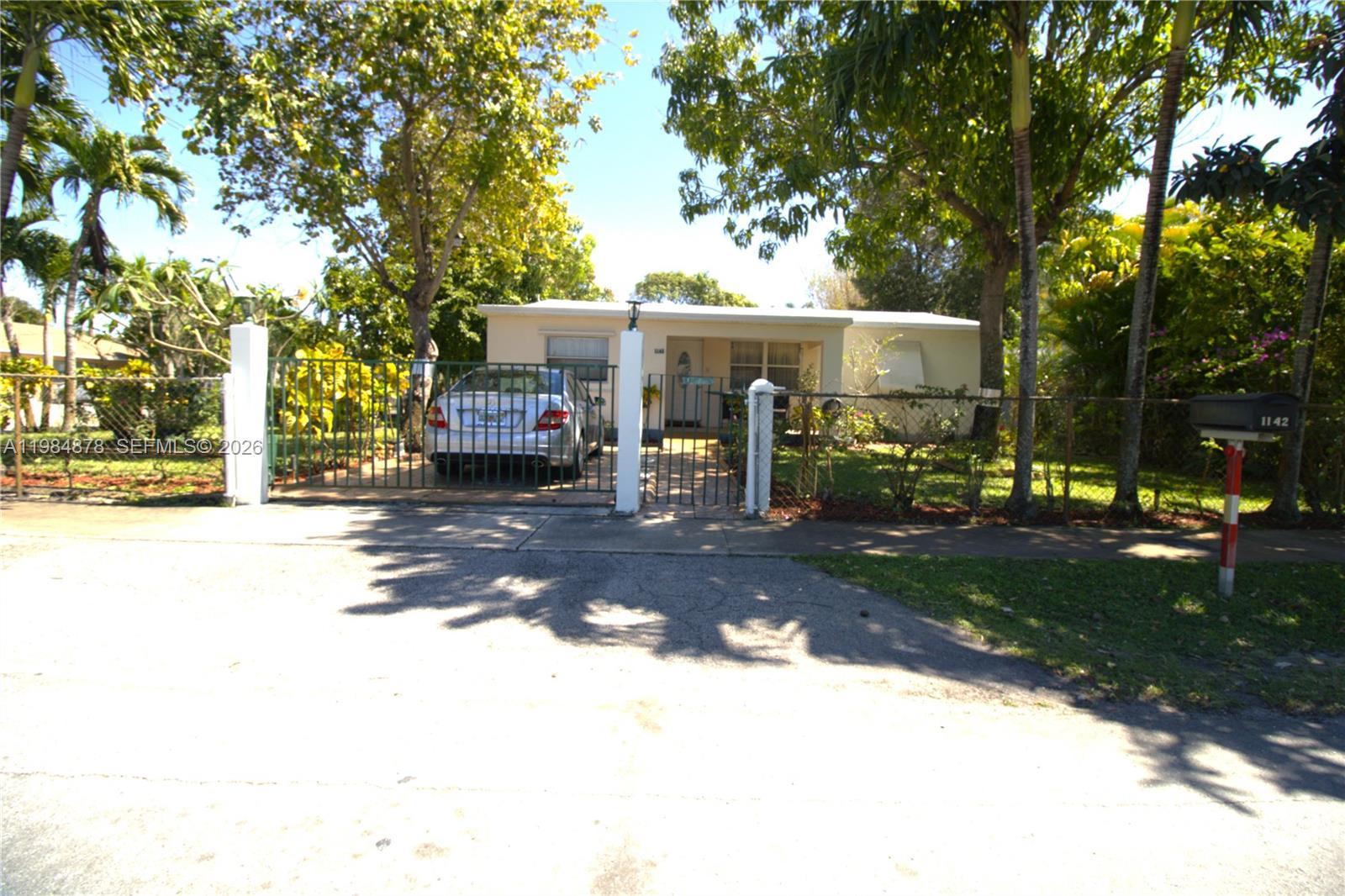 1142 NW 2nd Ave, Fort Lauderdale FL 33311 photo 3
