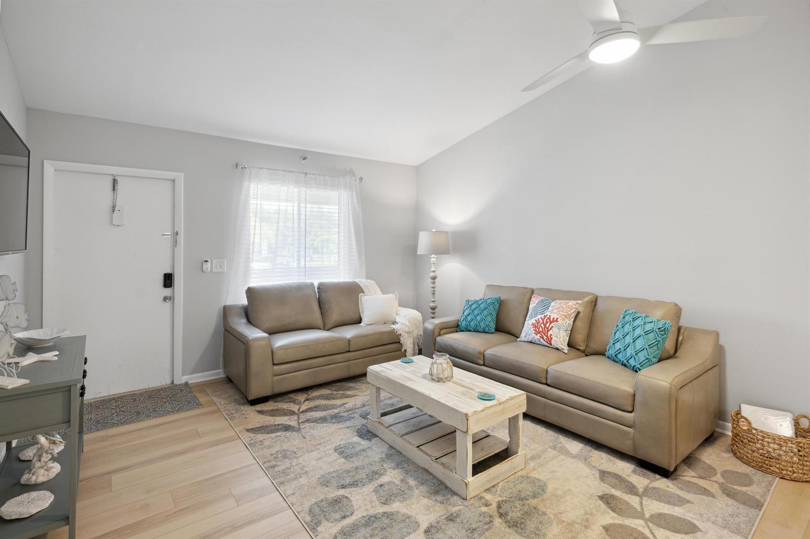6271 Chasewood Drive # F, Jupiter FL 33458 photo 4