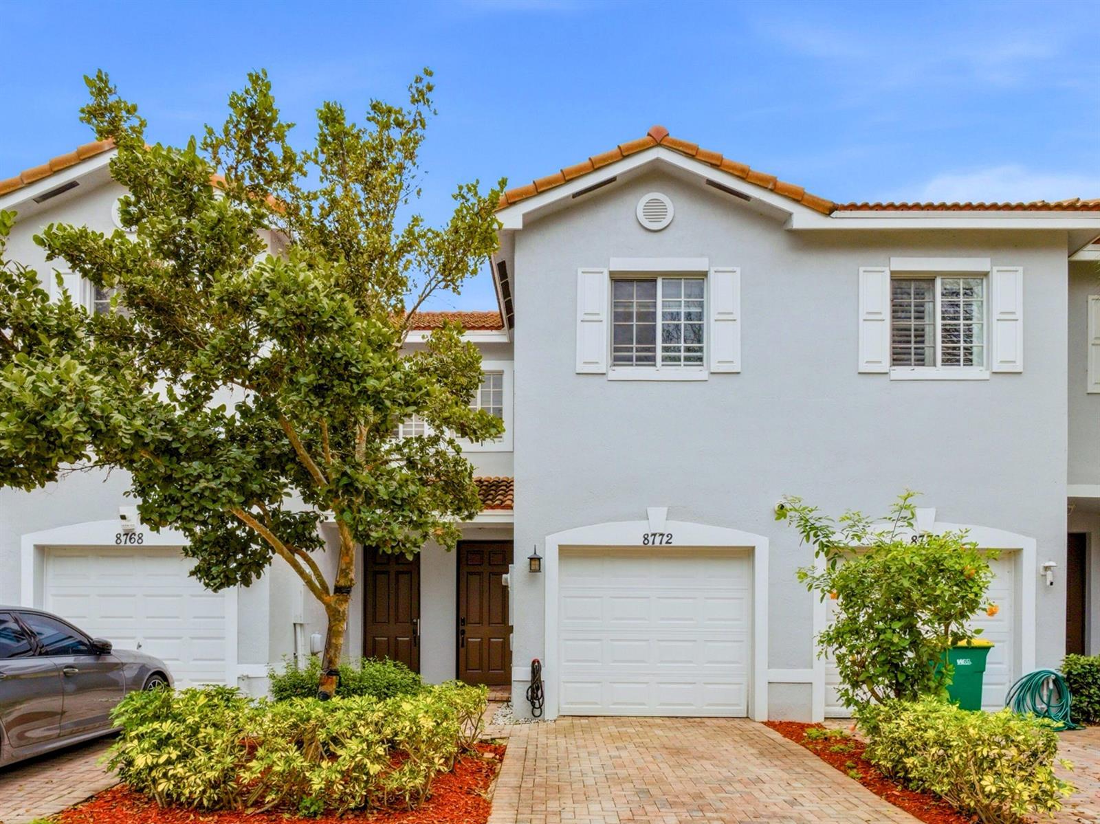 8772 Cypress Walk Court, Tamarac FL 33321 photo 2