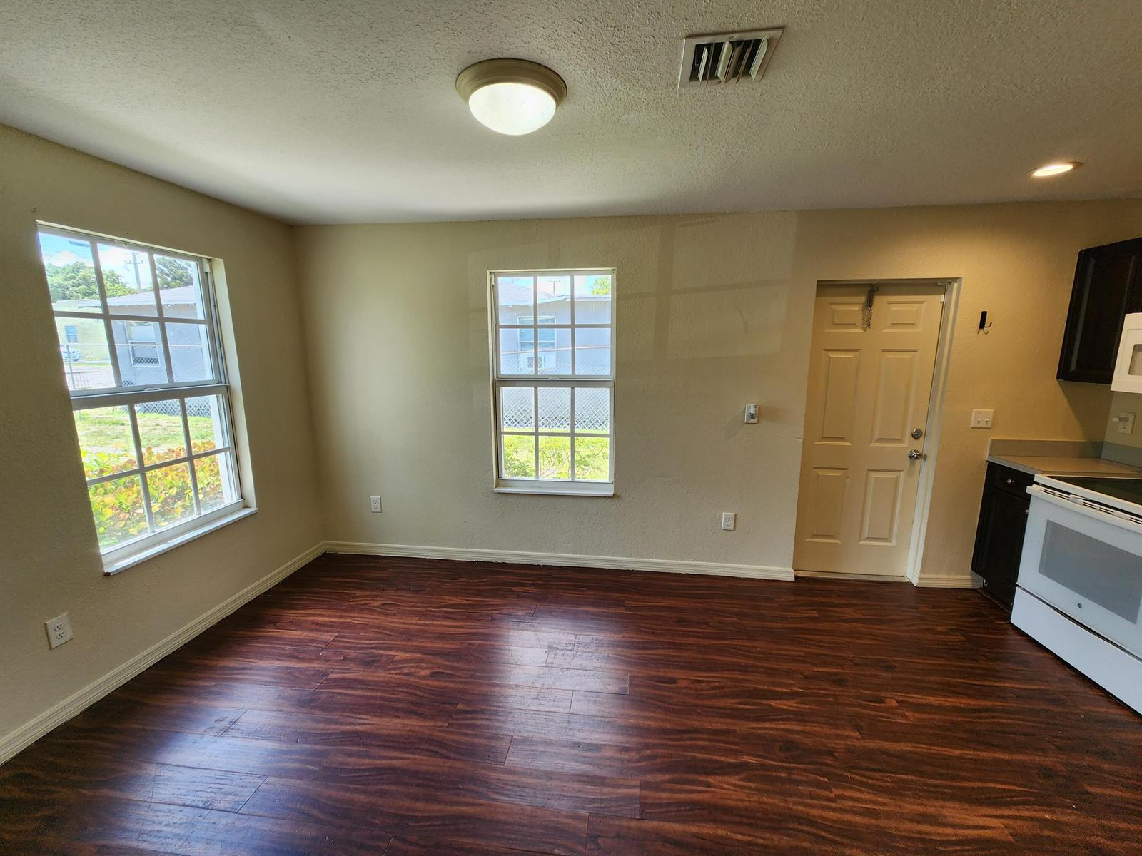 727 22nd Street # B, West Palm Beach FL 33407 photo 2