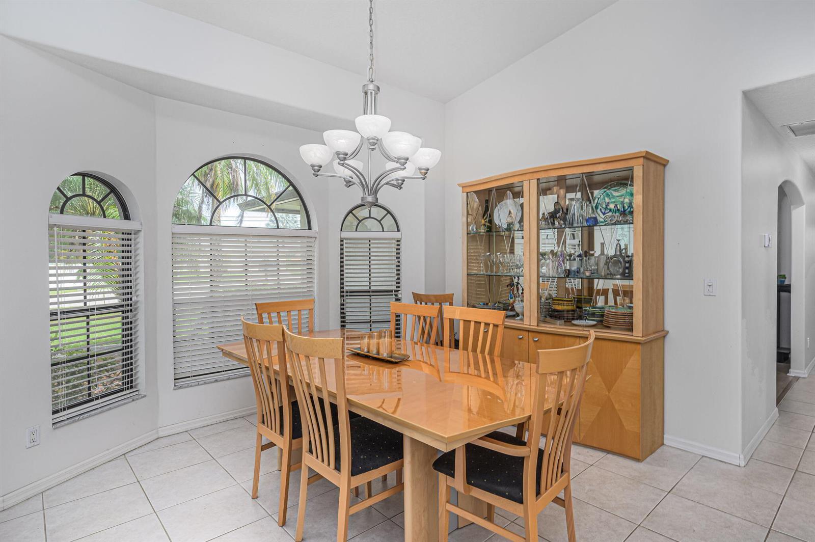 6410 NW Zee Court, Port St. Lucie FL 34986 photo 5