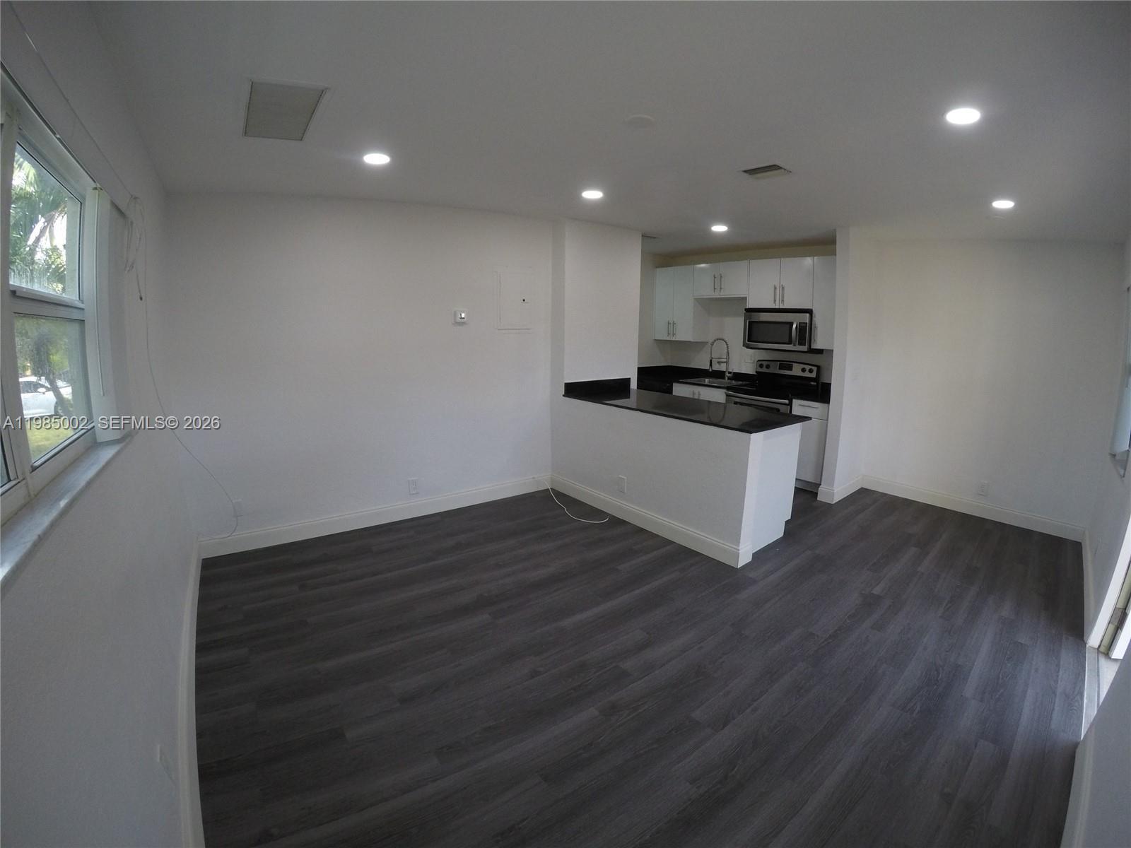 1204 NE 5th Ter # 1, Fort Lauderdale FL 33304 photo 3
