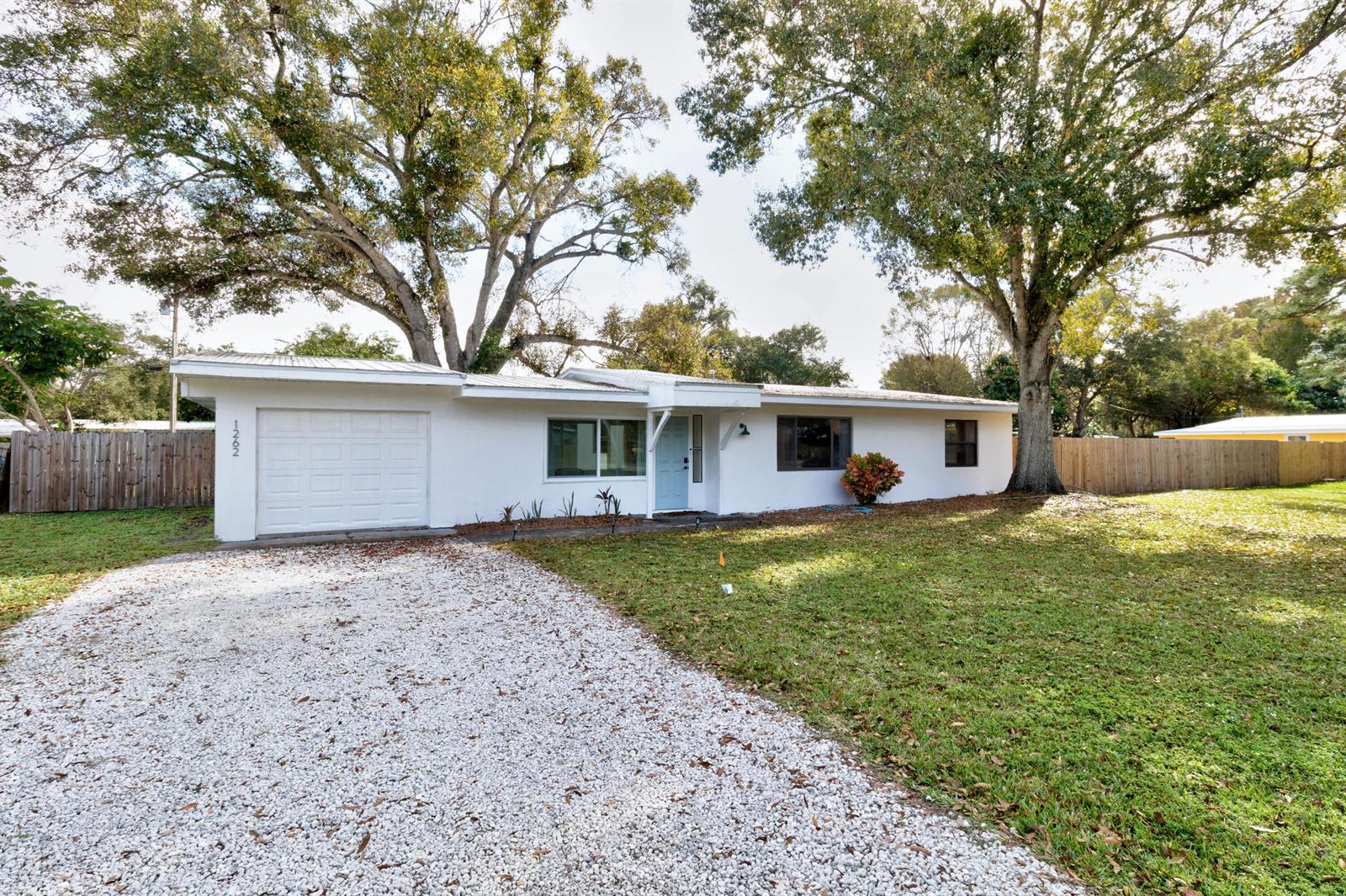 1262 14th Avenue, Vero Beach FL 32960 photo 2