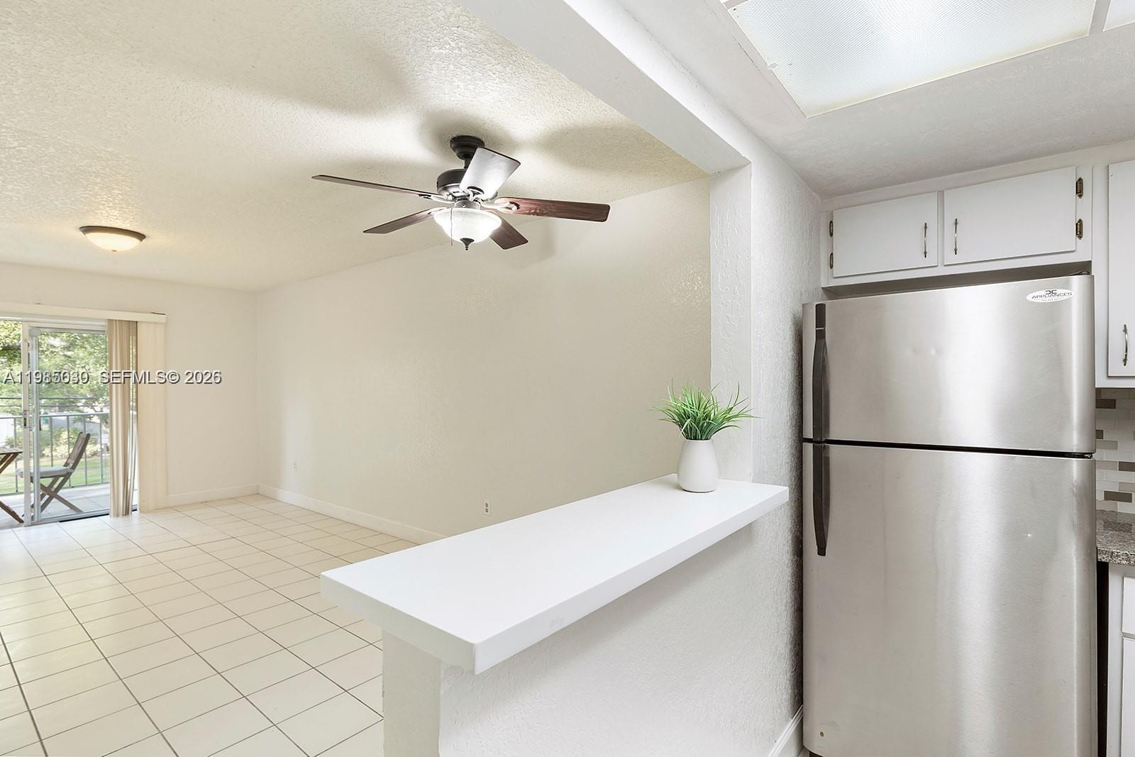 6530 NW Lake Patricia # E25, Miami Lakes FL 33014 photo 2