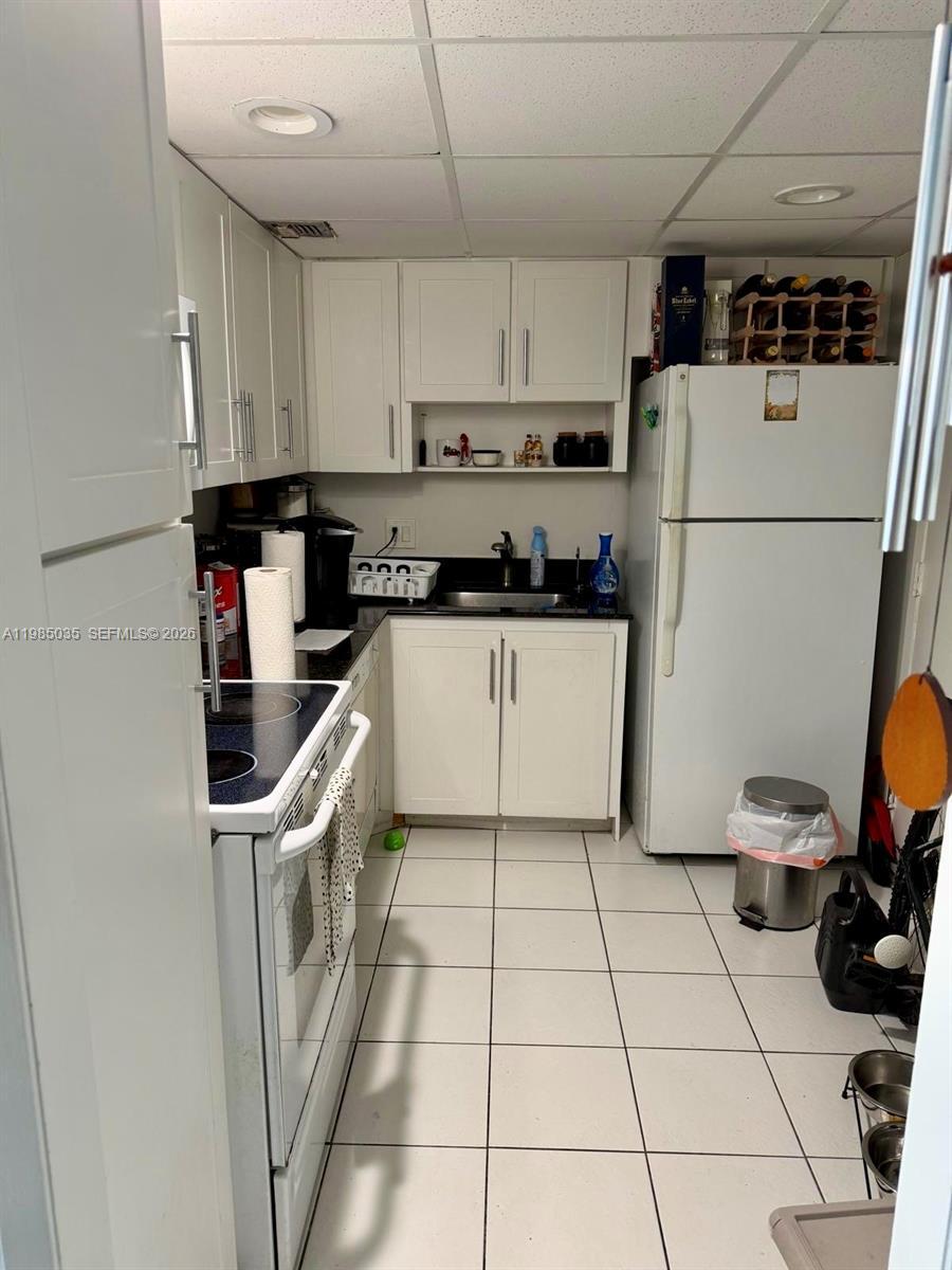 2841 NE 163rd St # 306, North Miami Beach FL 33160 photo 3