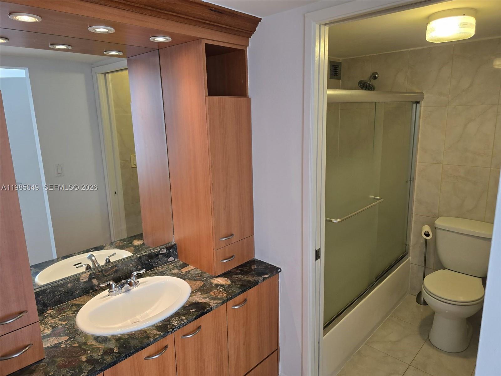 16919 N Bay Rd # 819, Sunny Isles Beach FL 33160 photo 3