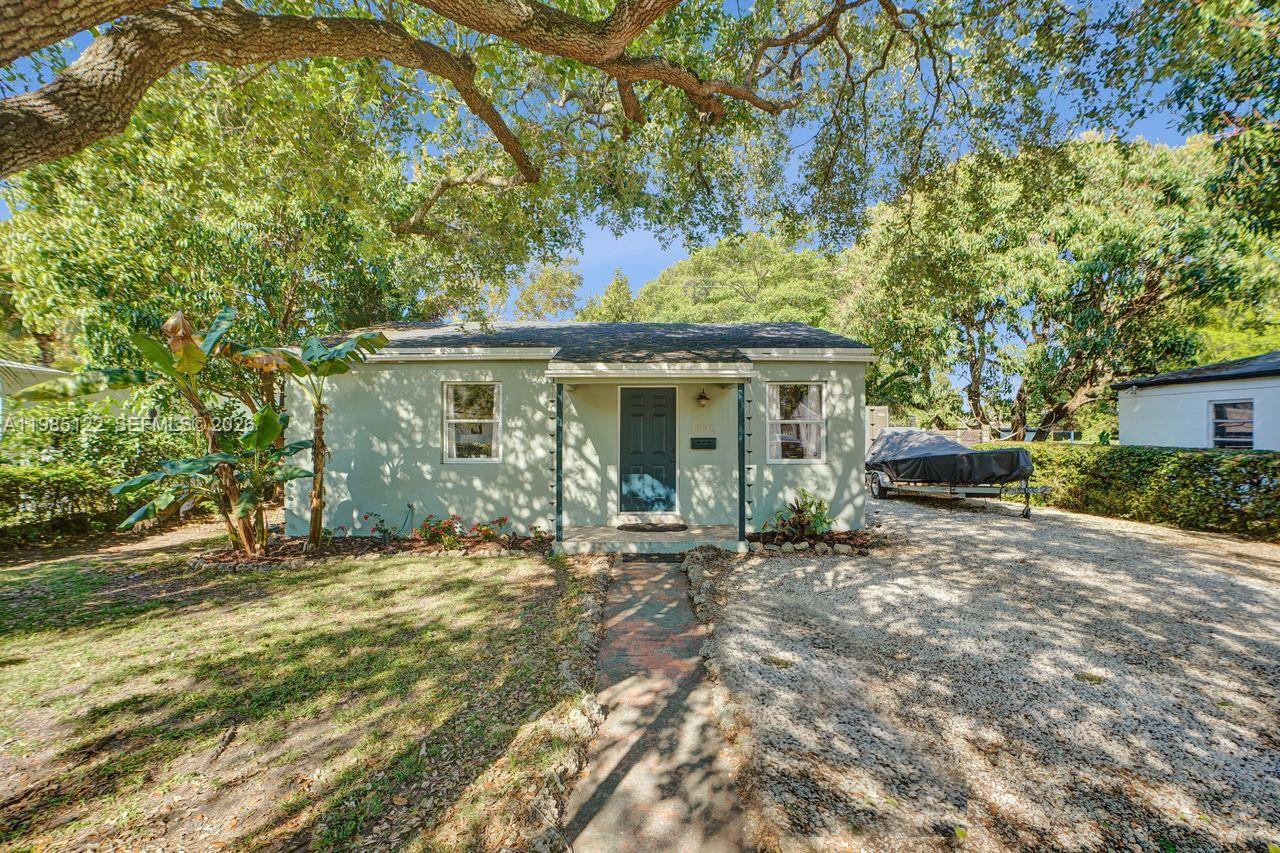 6420 SW 58th Pl, South Miami FL 33143 photo 3